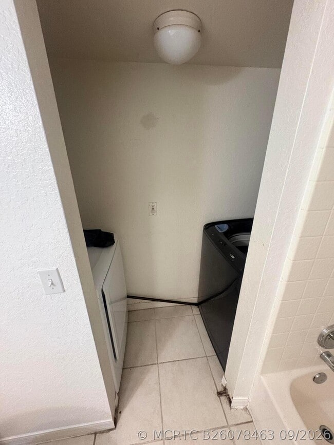 4245 S 57th Ave Unit 101W