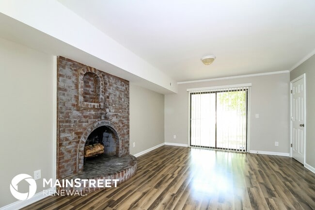 Photo - 4708 Wakewood Dr