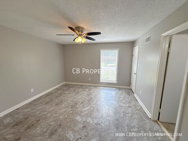Photo - 4316 Springwind Rd