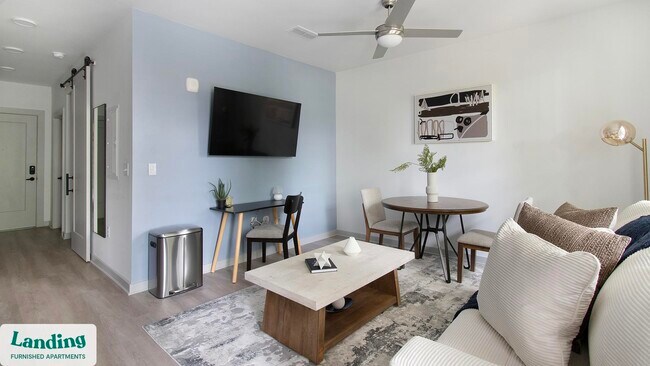 Photo - 1148 N Main St Unidad 235.1411813