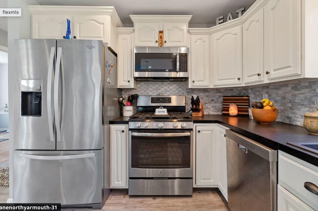 Photo - 13 White Pine Ln