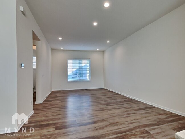 Photo - 5094 Ward Rd