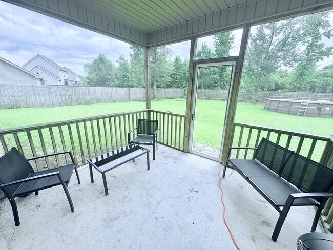 Photo - 219 Hidden Oaks Dr