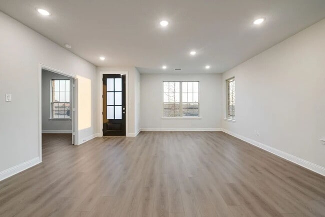 Photo - 3125 Buckeye St