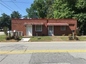 Building Photo - 525 Woodsmill Rd