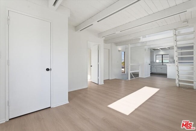 Building Photo - 2513 190th St