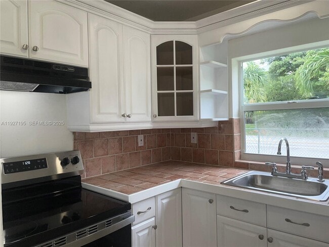 Photo - 13017 SW 18th Terrace