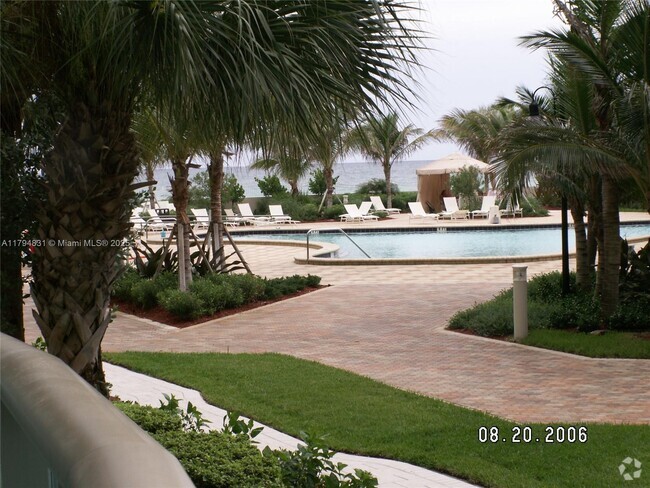 Building Photo - 3801 S Ocean Dr Unit 1K Rental