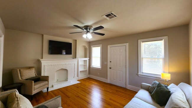 Photo - 525 NW 26th St Unit 529 NW 26th St