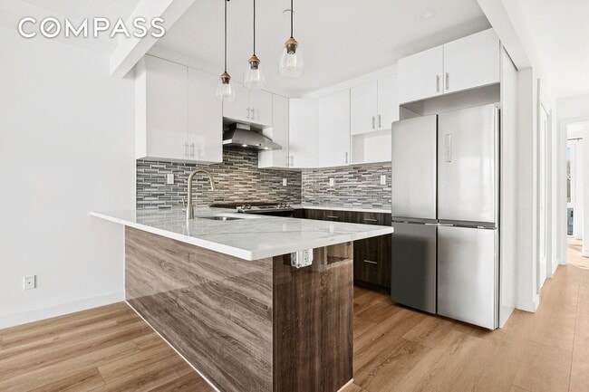 Building Photo - 176 12th St