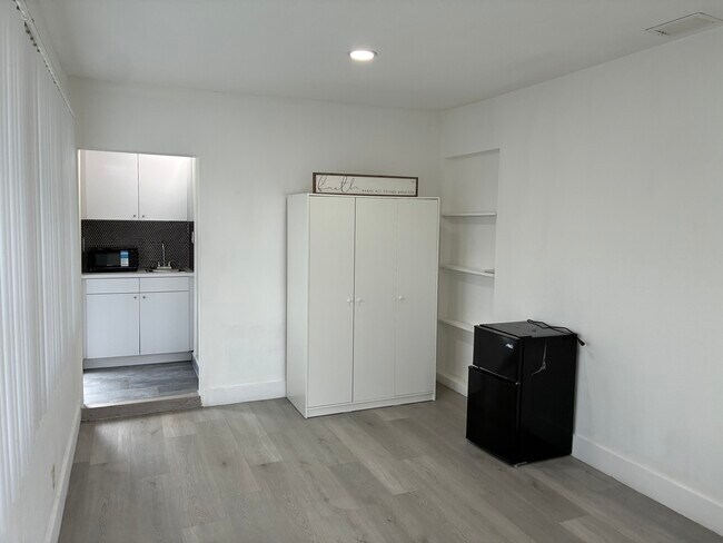 Photo - 7309 NW 62nd St