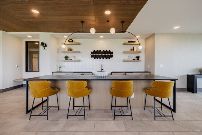 Del Via Apartments