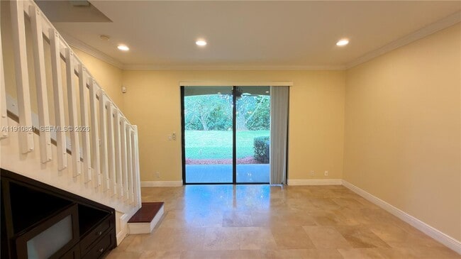 Photo - 3887 Tree Top Dr