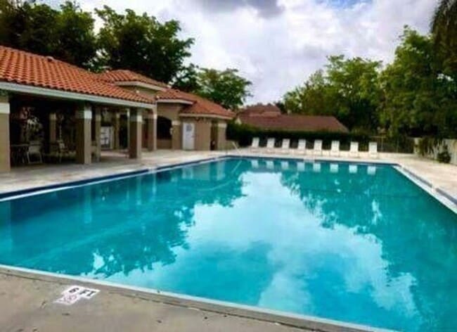 Photo - 1592 Springside Dr