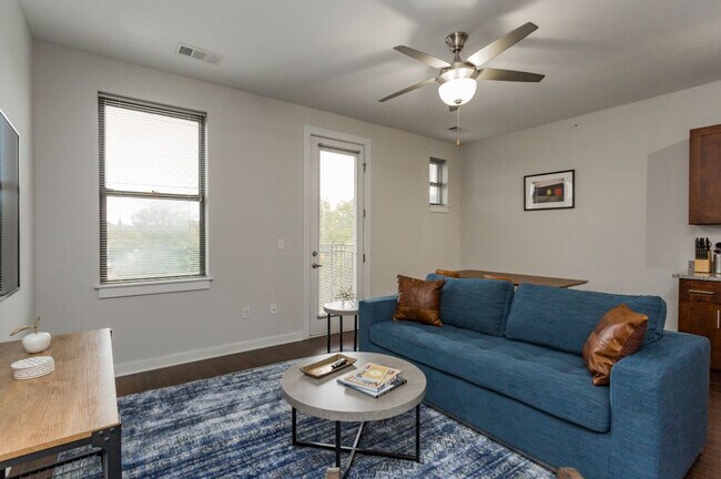 Photo - 1016 18th Ave S Unidad ID1014401P