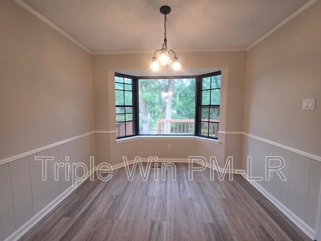 12320 Shawnee Forest Dr