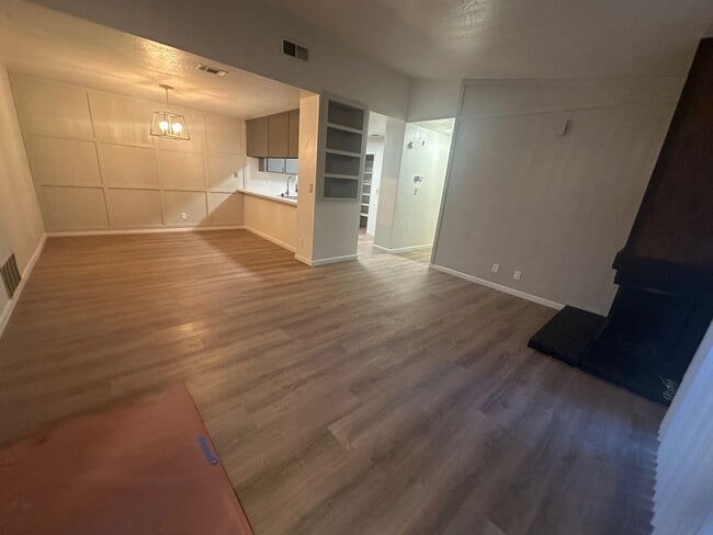 Photo - Desirable Duplex Unit with Lincoln Schools