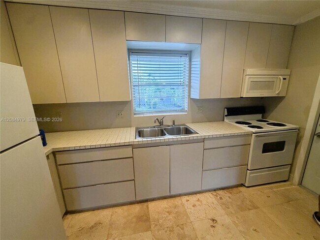 Photo - 7550 SW 82nd St Unit F204