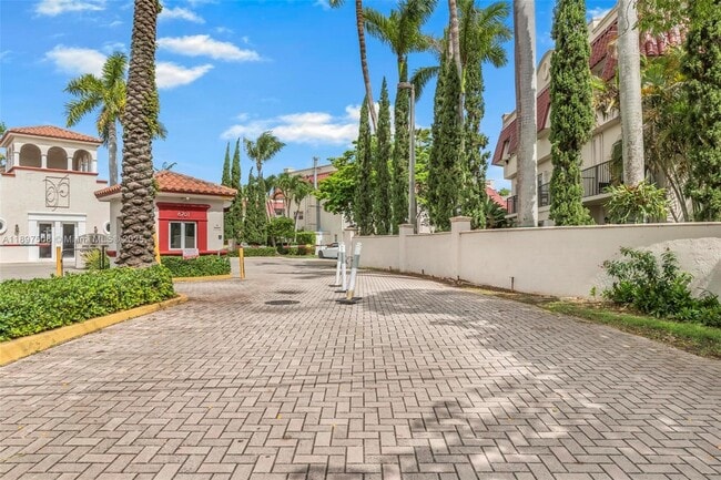 Photo - 6709 N Kendall Dr Unit 229