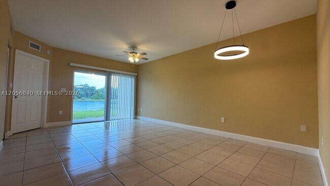 Photo - 1133 Golden Lakes Blvd Unit 812