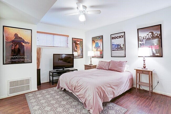 Photo - 1222 Welch St Unit 2