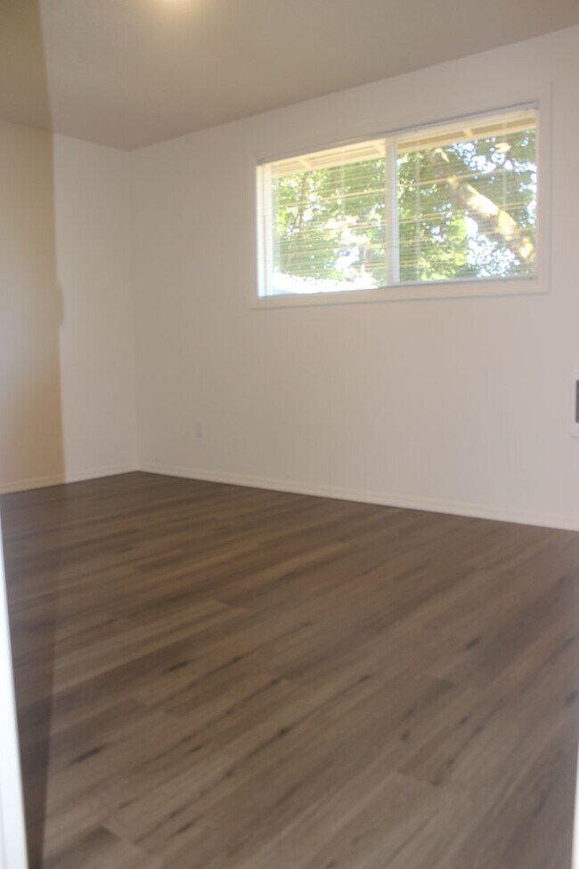 Photo - 3 Bed 1 bath Hillsboro Ranch