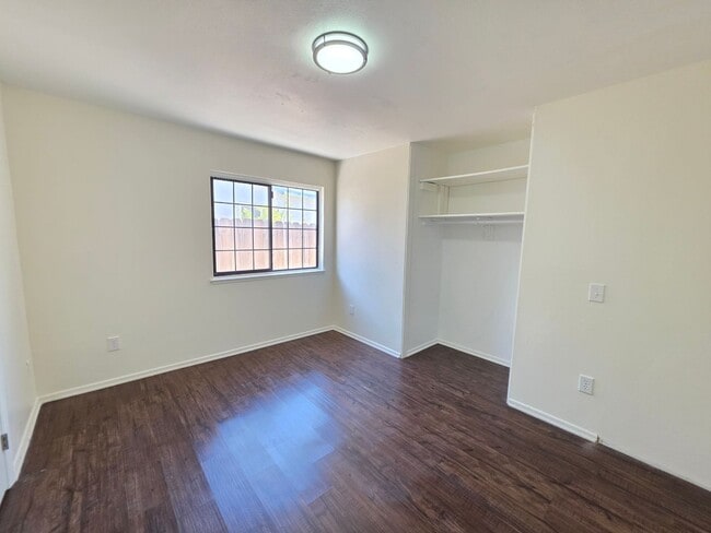 Photo - 44113 4th St E Unidad 44113 4th St E (Jr ADU left)