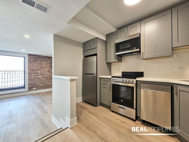 1220 N LaSalle