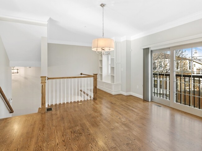 Photo - 37 Lambert St