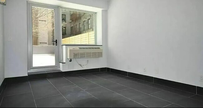 Photo - 164 Attorney St Unidad 204