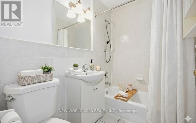 Photo - 49 Glen Elm Ave Unité 215