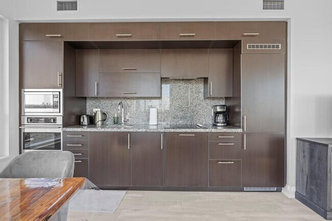 Photo - 4790 Yonge St Unit ID1345918P