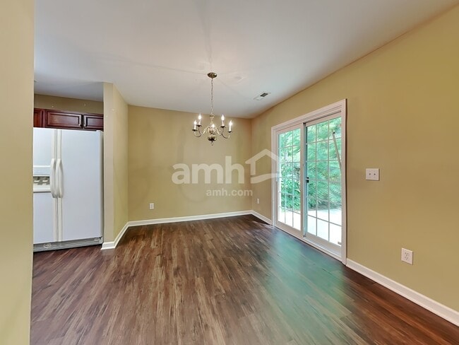 5910 Bluestem Cir