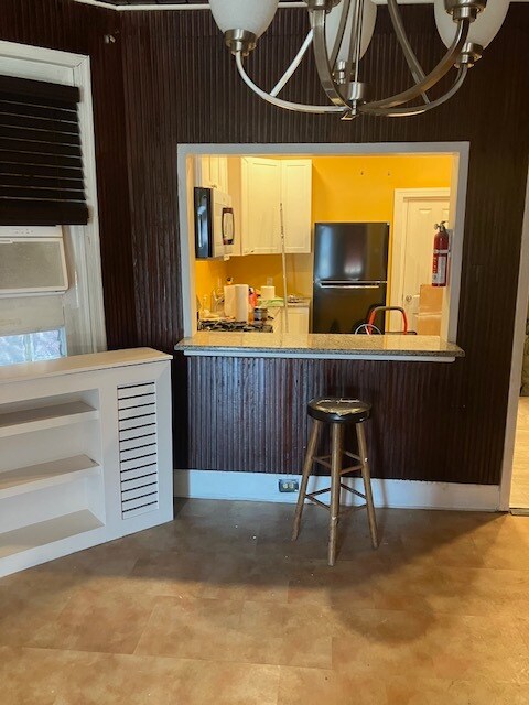 Photo - 6115 Lansdowne Ave