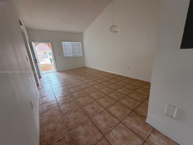 13120 SW 64th Terrace Unidad 1504
