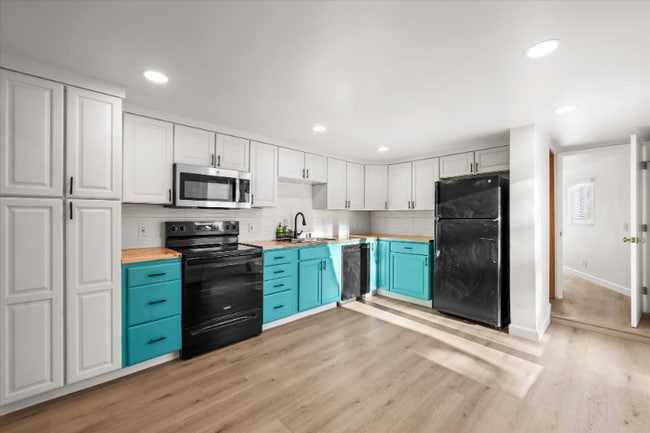 Photo - 4315 Ridgedale Ave