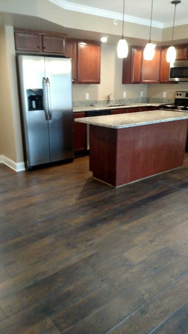 Photo - 204 Hollow Dr