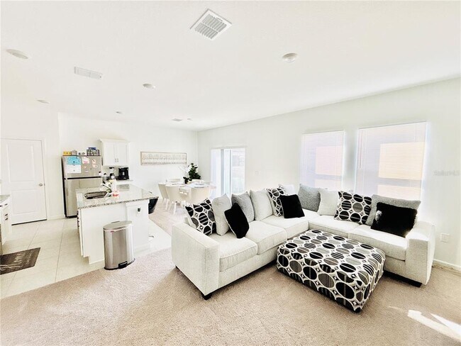 Photo - 2532 Peony Pl