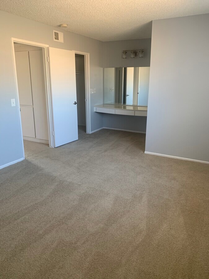 Photo - Lafayette Apartments