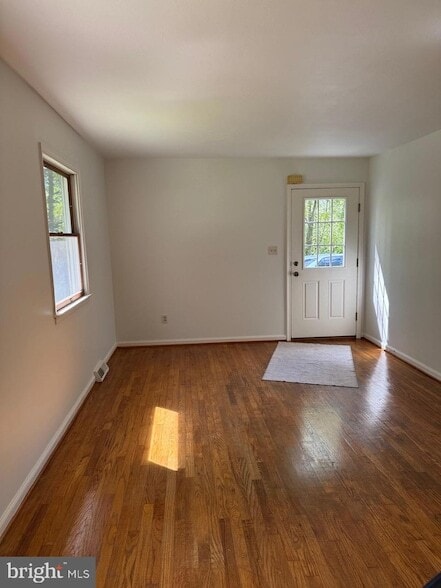 6025 Honey Hollow Rd