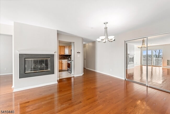 Photo - 90 Crestview Ln