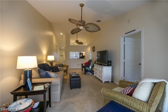 113 Wading Bird Cir Unit W-204