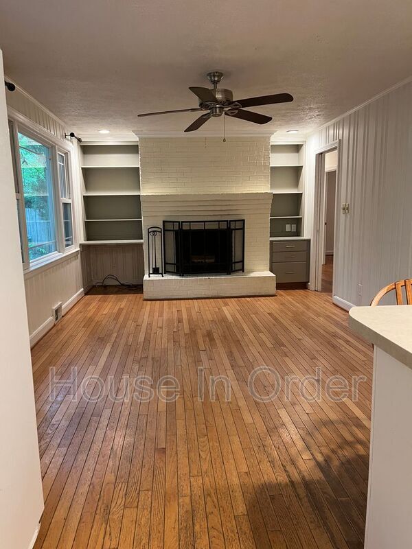 Photo - 8 Oakwilde Dr