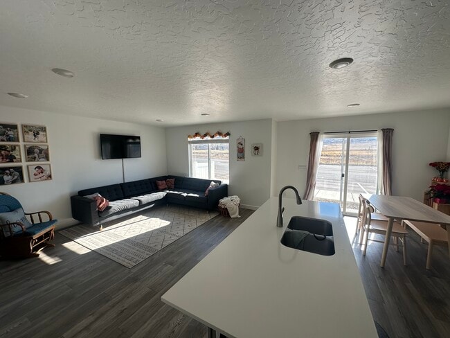 Photo - 1121 W Fox Run Ave