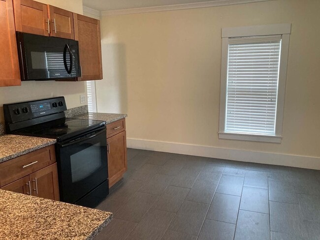 26 Orange St Unit 2