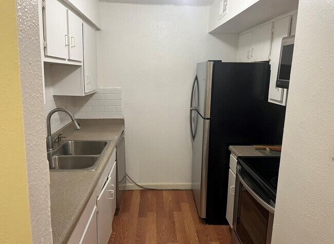 Photo - 5625 Antoine Dr Unidad 1404