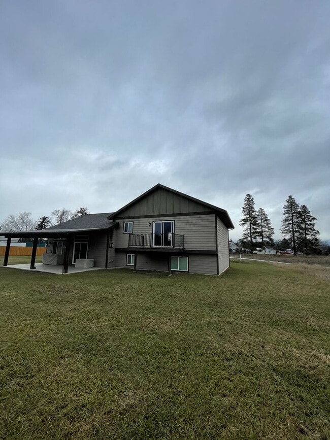 Photo - Beautiful Pet Friendly Home