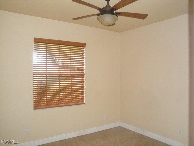 Building Photo - 1009 SW 33rd Terrace Rental
