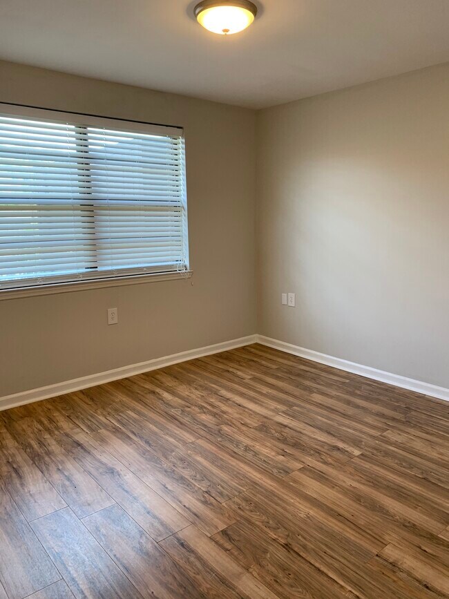 Photo - 329 Deer Lake Dr Unit 329