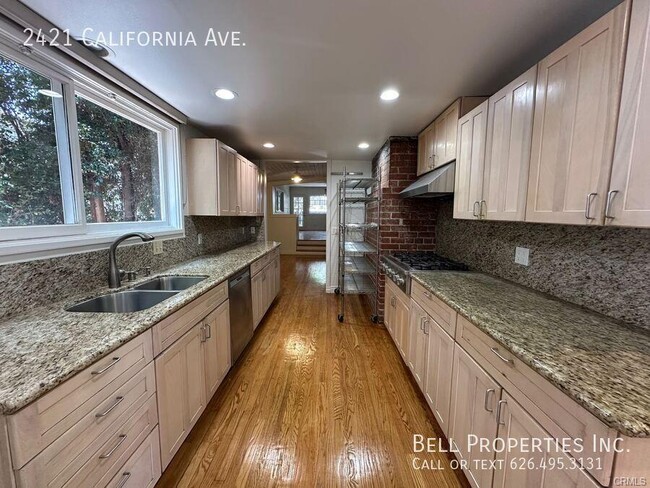 Photo - 2421 California Ave